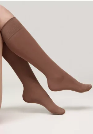 Șosete Penti ,,Ekstra Koton" până la genunchi 70 DEN – Culoare Cacao Engros — Imaginea 1