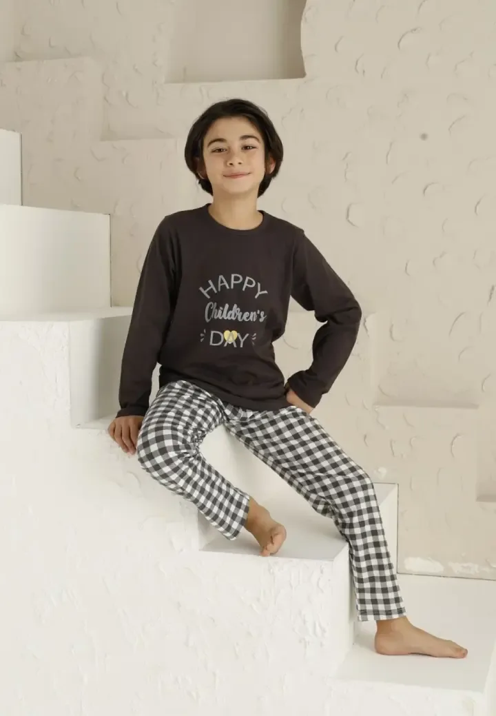 Pijama Băieți cu Mânecă Lungă si Pantaloni Lungi, Imprimeu Happy Children's Day,Engros — Image 2