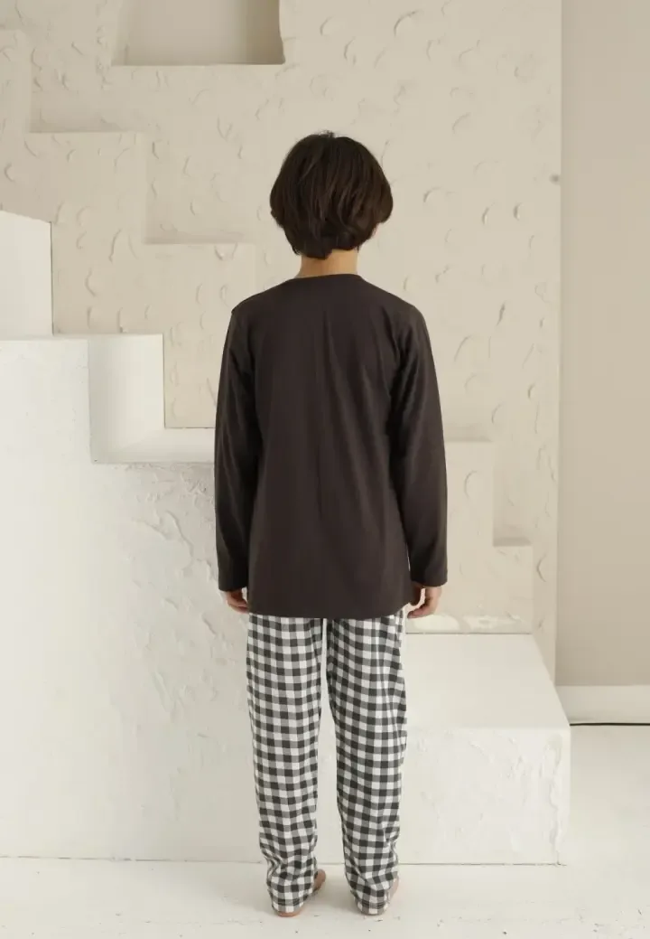 Pijama Băieți cu Mânecă Lungă si Pantaloni Lungi, Imprimeu Happy Children's Day,Engros — Image 3