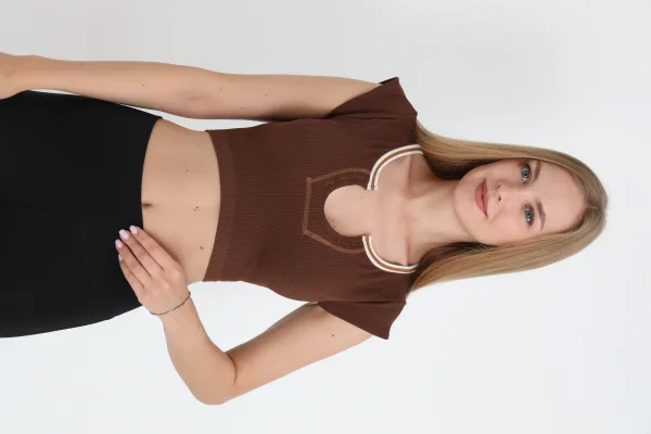 Crop Tricou Damă cu Mânecă Scurtă ,Culoarea Maro,Engros
