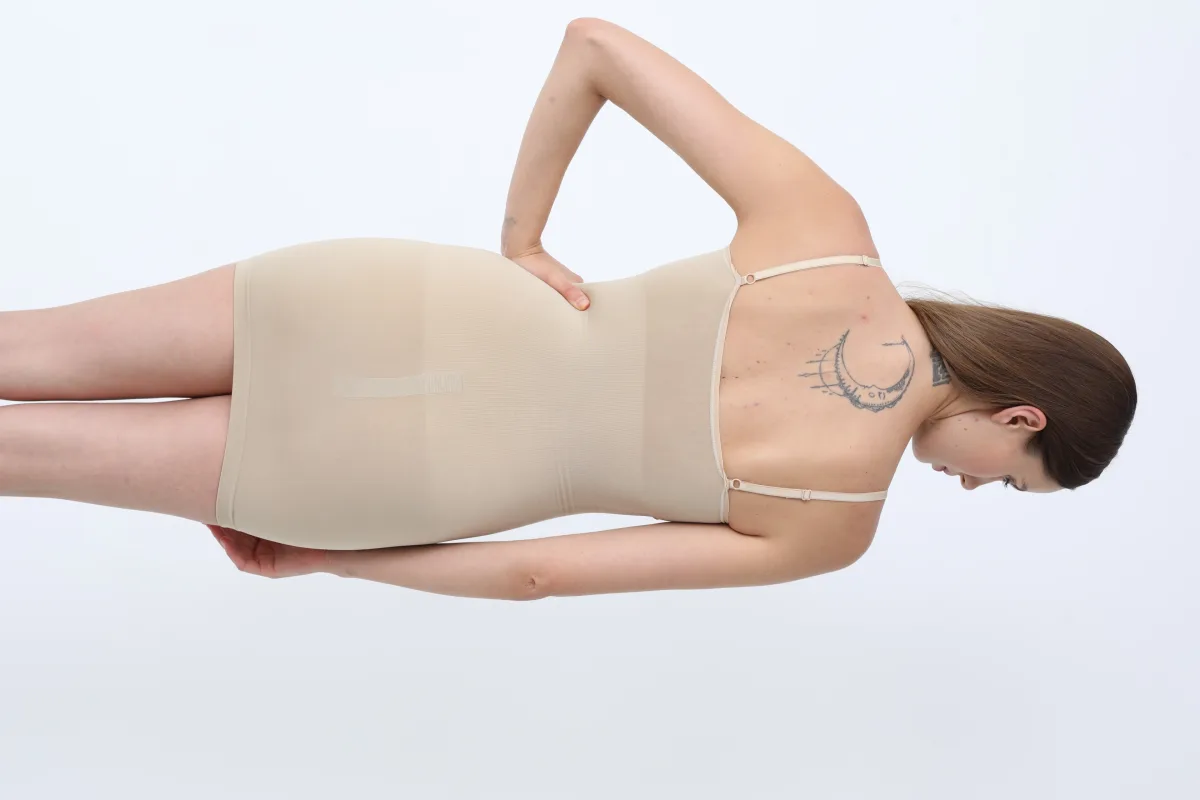 Rochie Corset Damă fără cusături,cu Bretele Reglabile ,Culoare Bej ,Engros — Imaginea 6