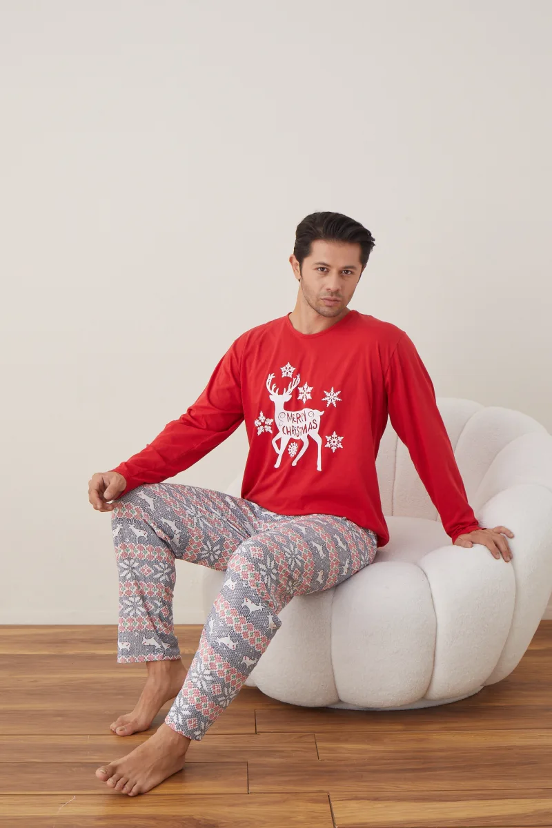 Pijama barbati Craciun " MERRY CHRISTMAS" maneca lunga ,pantaloni lungi,Culoare Rosu Engros — Image 2