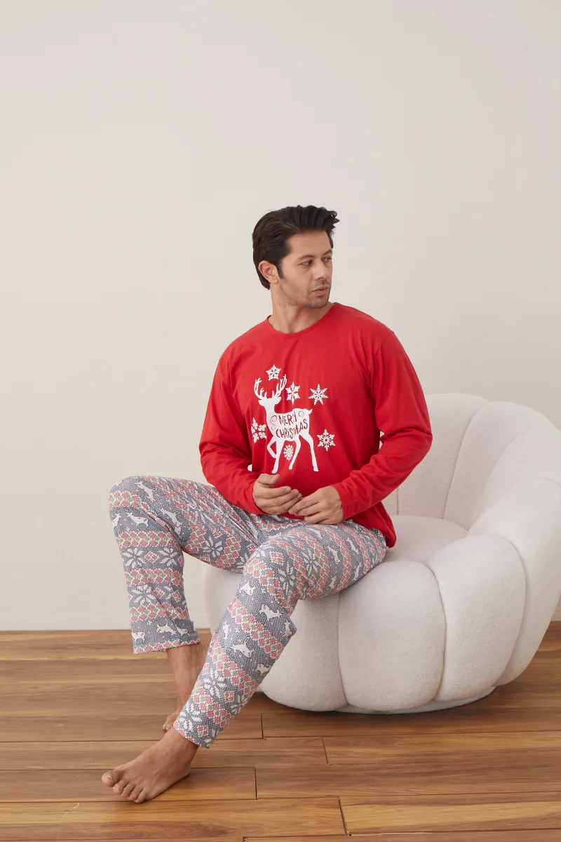 Pijama barbati Craciun " MERRY CHRISTMAS" maneca lunga ,pantaloni lungi,Culoare Rosu Engros — Image 4