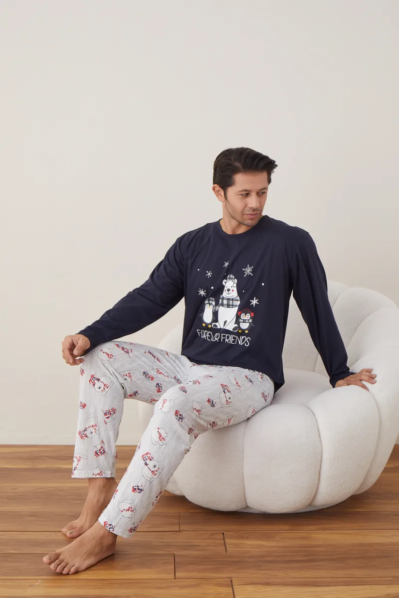 Pijama barbati Craciun "FOREVER FRIENDS  " maneca lunga ,pantaloni lungi,Culoare Bleumarin ,Engros — Image 5