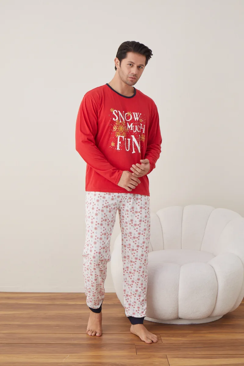 Pijama barbati Craciun "SNOW MUCH FUN"  , maneca lunga ,pantaloni lungi,Culoare Rosu ,Engros — Imaginea 6