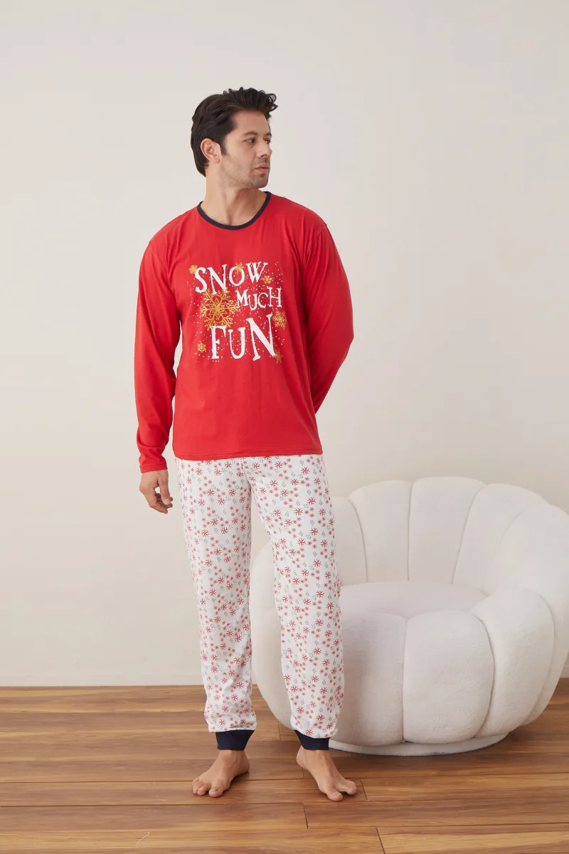 Pijama barbati Craciun "SNOW MUCH FUN"  , maneca lunga ,pantaloni lungi,Culoare Rosu ,Engros — Imaginea 7