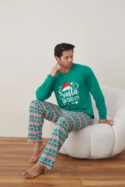 Pijama barbati Craciun "SANTA SHE DID IT" , maneca lunga ,pantaloni lungi,Culoare Verde,Engros