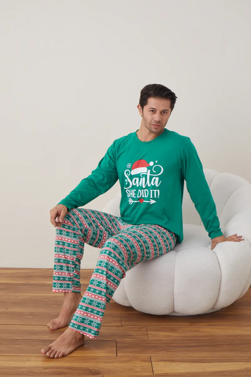 Pijama barbati Craciun "SANTA SHE DID IT" , maneca lunga ,pantaloni lungi,Culoare Verde,Engros — Imaginea 2