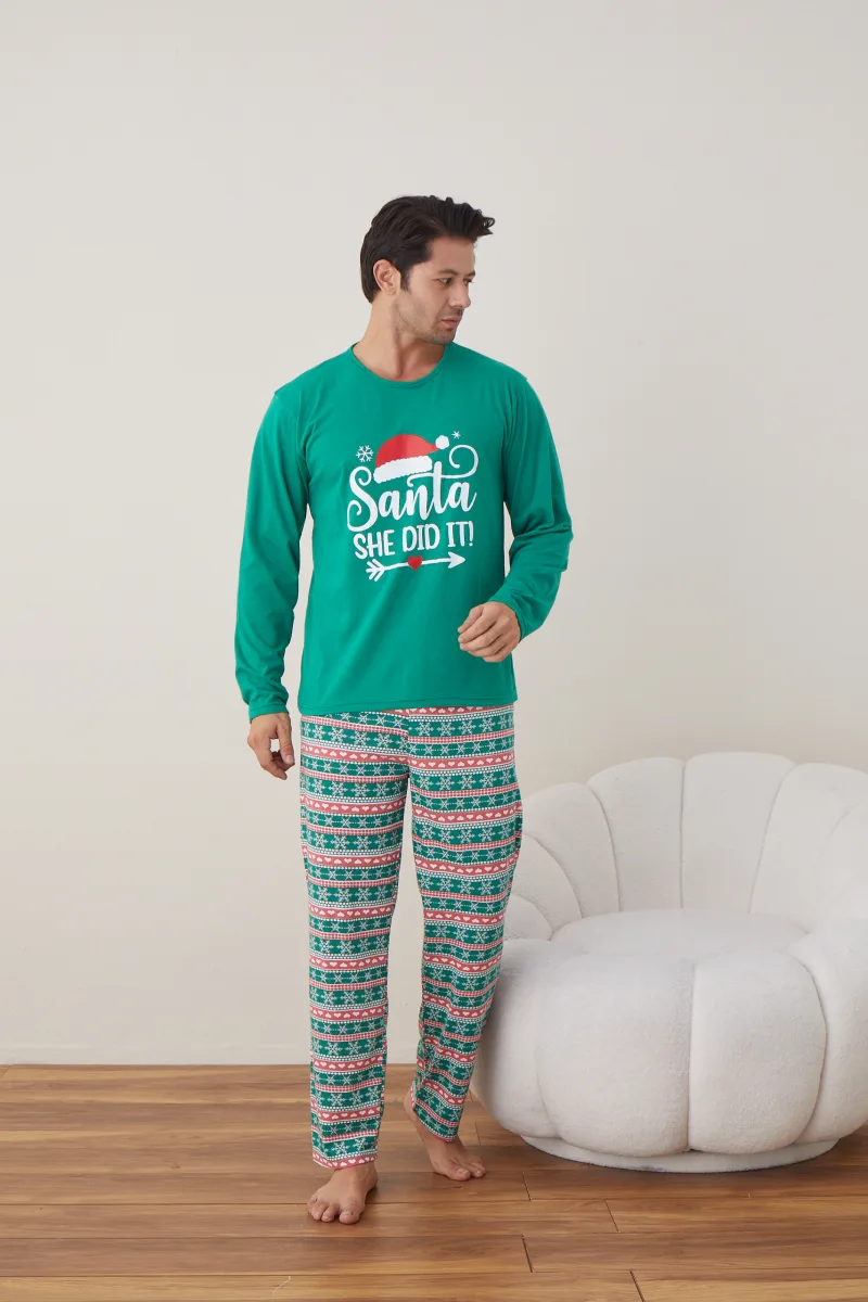 Pijama barbati Craciun "SANTA SHE DID IT" , maneca lunga ,pantaloni lungi,Culoare Verde,Engros — Imaginea 3