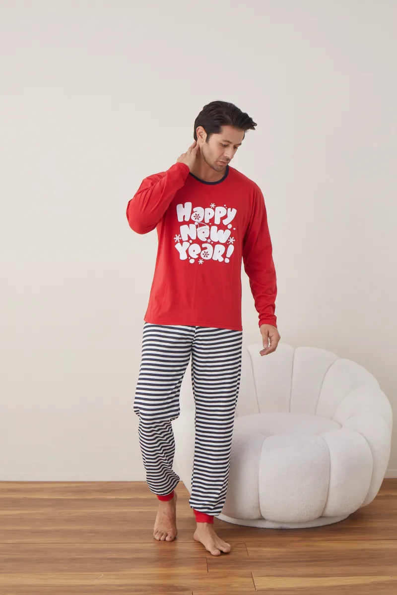 Pijama barbati Craciun "HAPPY NEW YEAR" , maneca lunga ,pantaloni lungi,Culoare Rosu ,Engros — Görsel 2