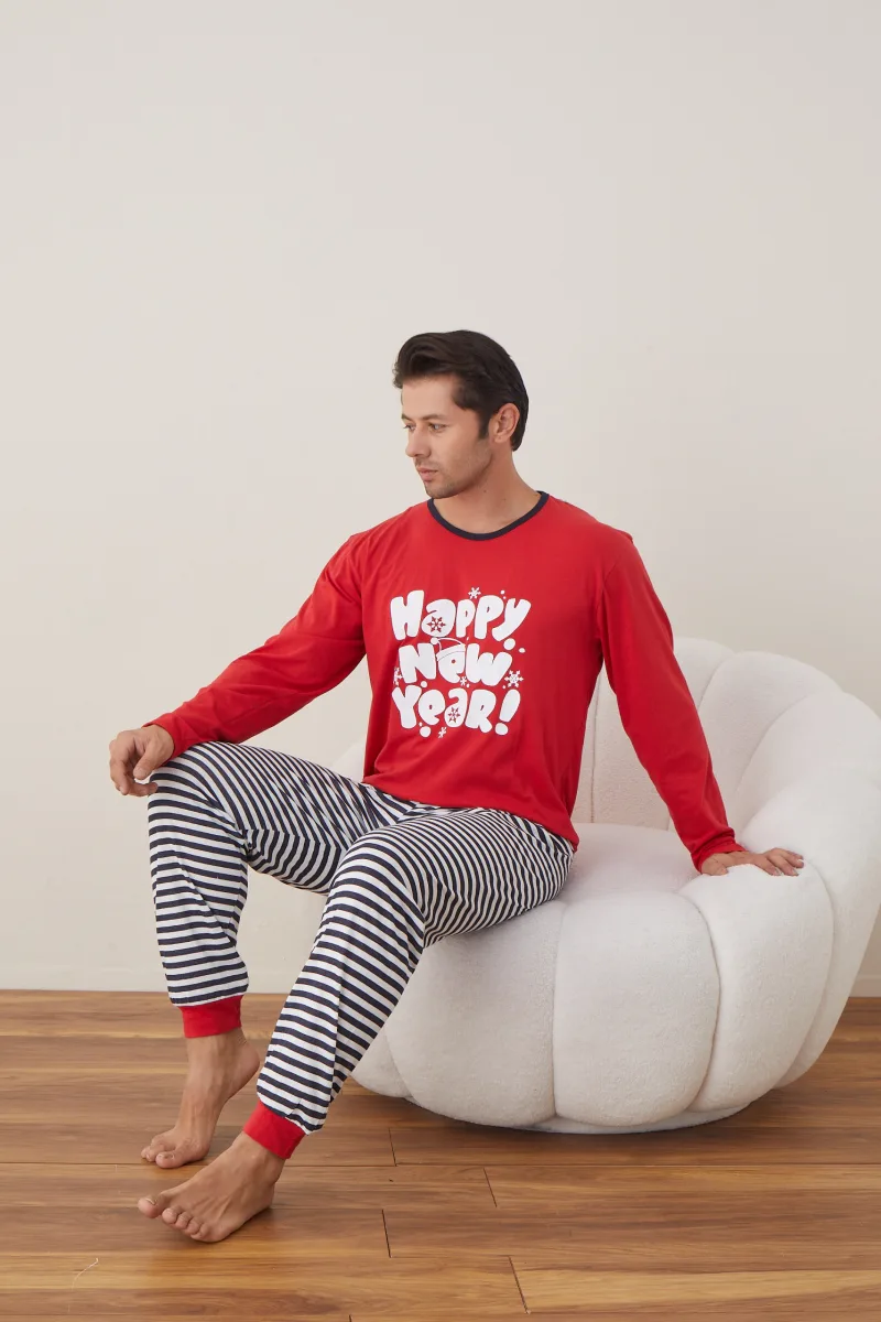 Pijama barbati Craciun "HAPPY NEW YEAR" , maneca lunga ,pantaloni lungi,Culoare Rosu ,Engros — Görsel 4