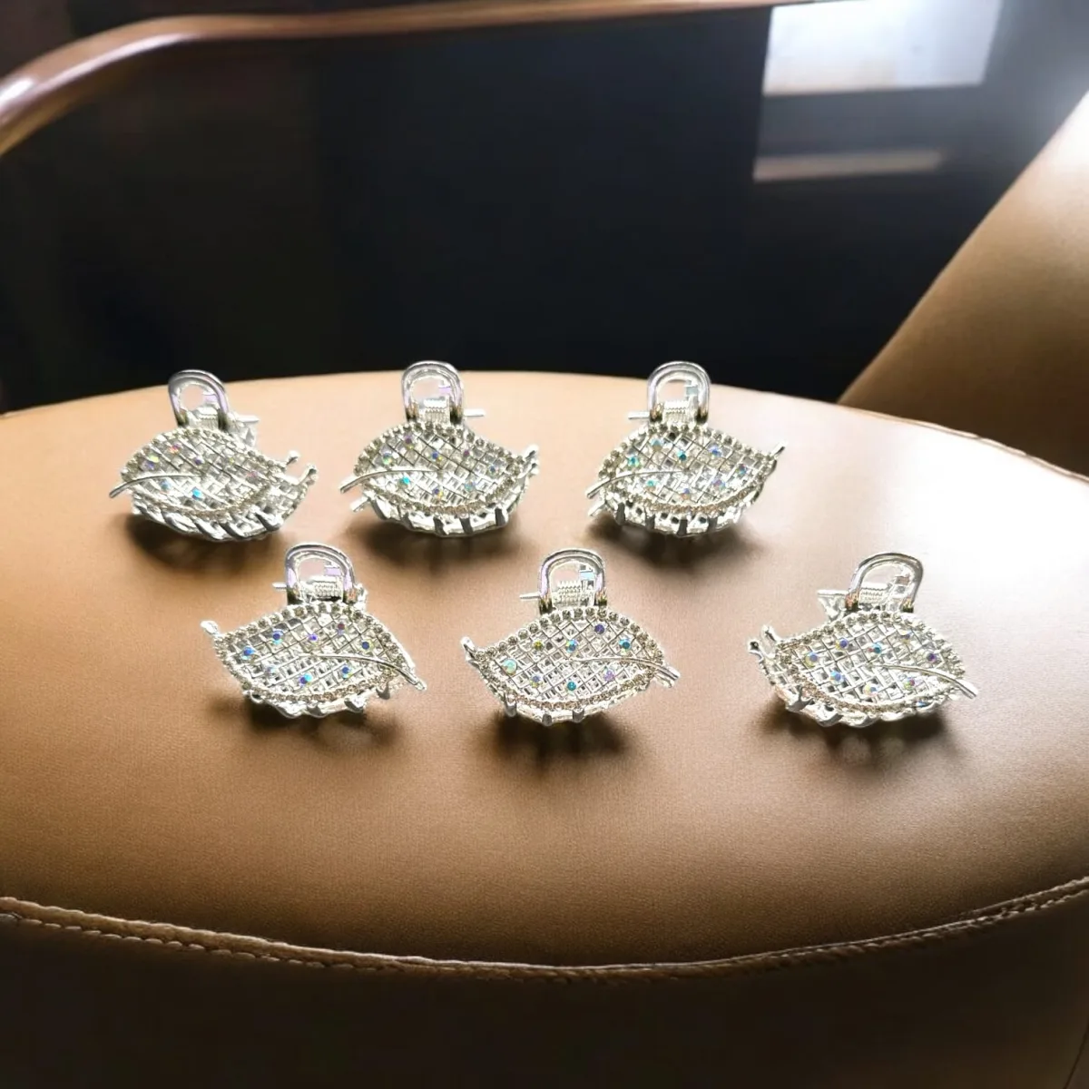 Set 12 clești de păr floare metalică cu perlă și cristale G230 Engros — Image 2