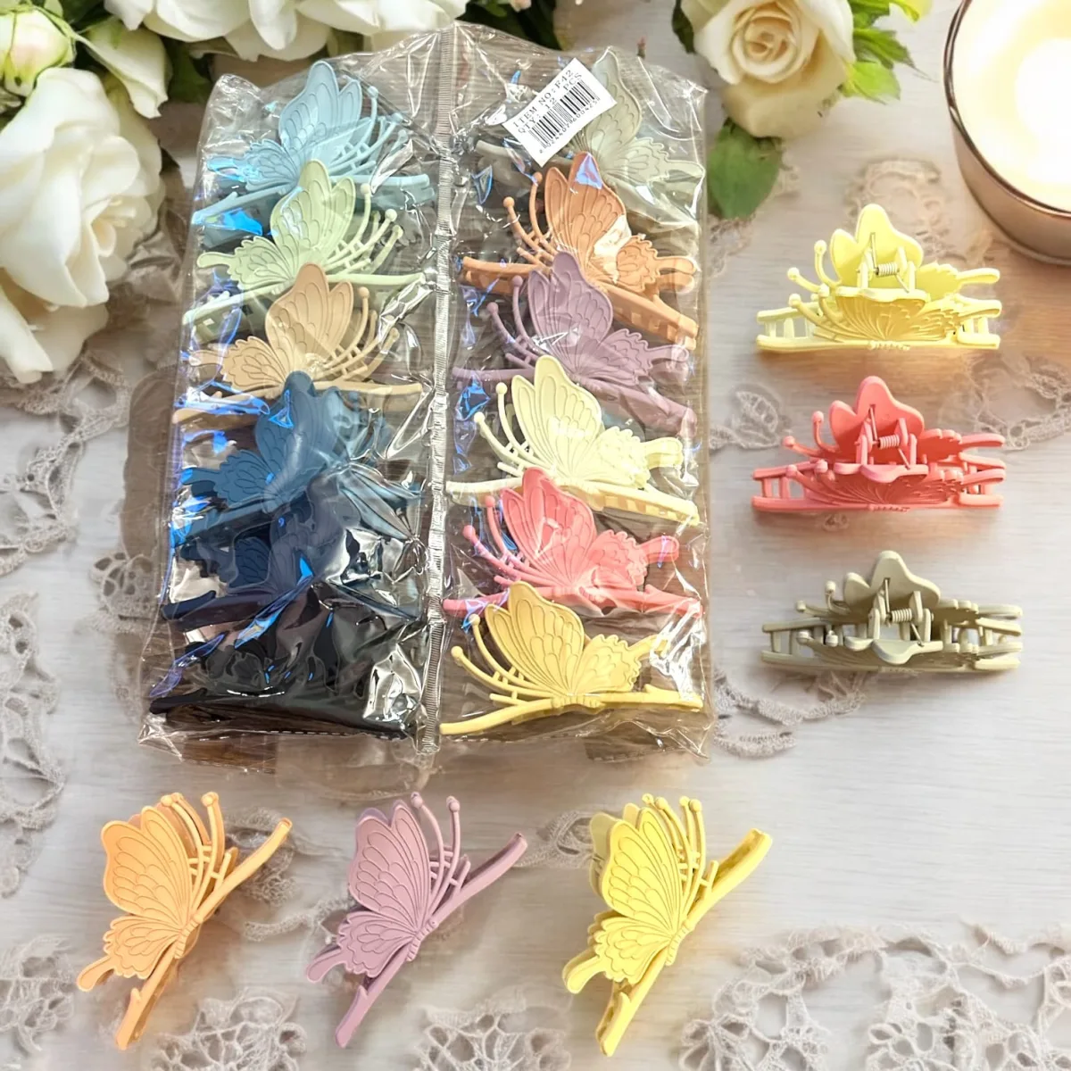 Set Încântător de Clești de Păr cu Design Fluture – din Silicon Mat, Colecție Cromatică Veselă, Set de 12 Bucăți (Model F42) En Gros — Image 1