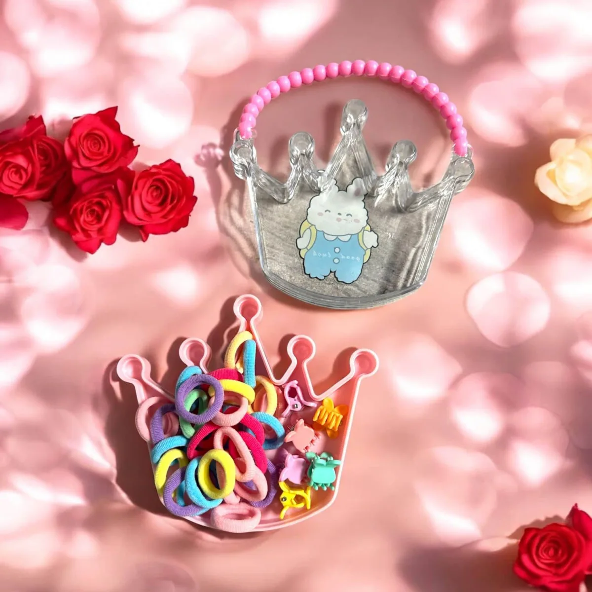 Set Accesorii Păr în Cutie Coroană cu Mărgele Roz tip gentuța - Elastice Colorate și Clame Mini Angro — Görsel 2
