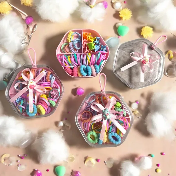 Set Accesorii Păr în Cutie Octogonală Decorată - Elastice și Clame Colorate En-Gross