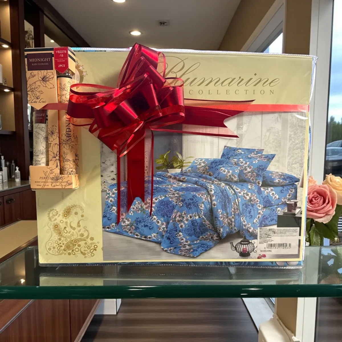 Set cadou H785 femei rafinate cu lenjerie și parfum cu cremă de mâini Angro — Image 1