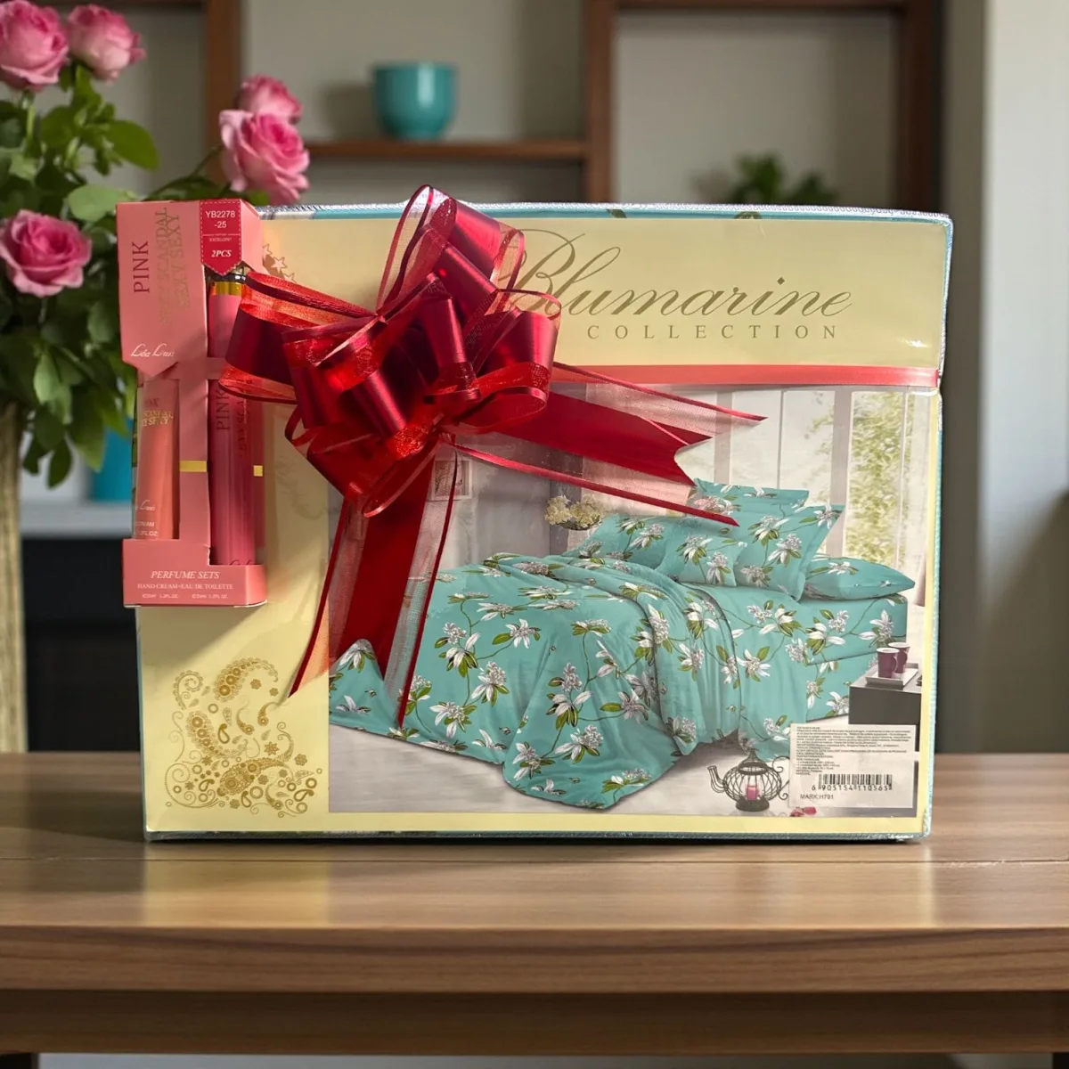 Set cadou H791 femei rafinate cu lenjerie și parfum cu cremă de mâini En Gros — Image 1