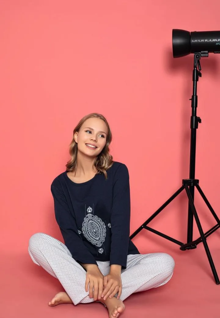 Pijama damă vătuită cu mânecă lungă și pantaloni lungi din bumbac Engros — Image 2