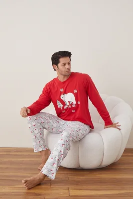 Pijama barbati Craciun "HAPPY NEW YEAR" , maneca lunga ,pantaloni lungi,Culoare Rosu ,Engros