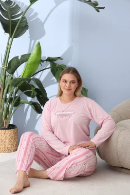 Pijama Dama ,Big Size ,'BELIEVE IN YOURSELF" cu Pantloni si Maneca lunga, Culoare Roz ,Engros