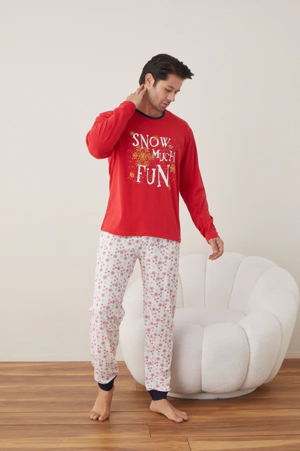 Pijama barbati Craciun "SNOW MUCH FUN"  , maneca lunga ,pantaloni lungi,Culoare Rosu ,Engros
