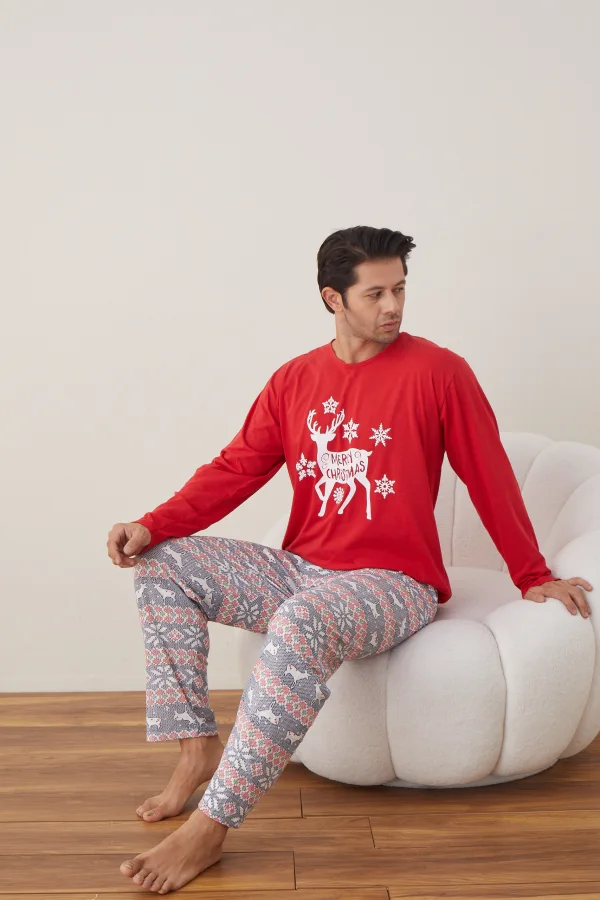 Pijama barbati Craciun " MERRY CHRISTMAS" maneca lunga ,pantaloni lungi,Culoare Rosu Engros