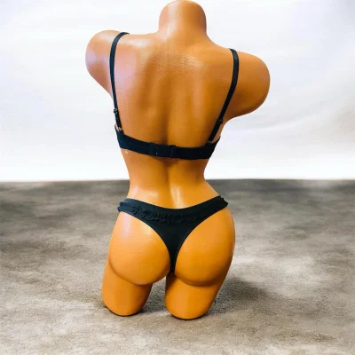 Set lenjerie damă – sutien și chilot tanga,culoare alb si negru,Engros