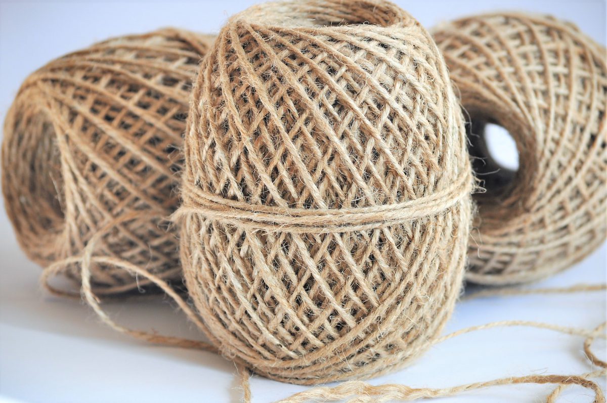 Set 12 gheme Sfoara iuta 100 g, 2 mm